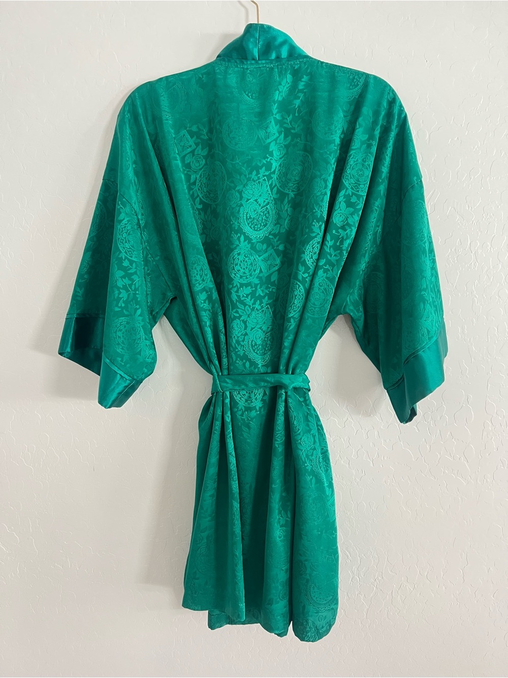 Vintage 80’s Victoria’s Secret Gold Label Robe - Picture 4 of 9